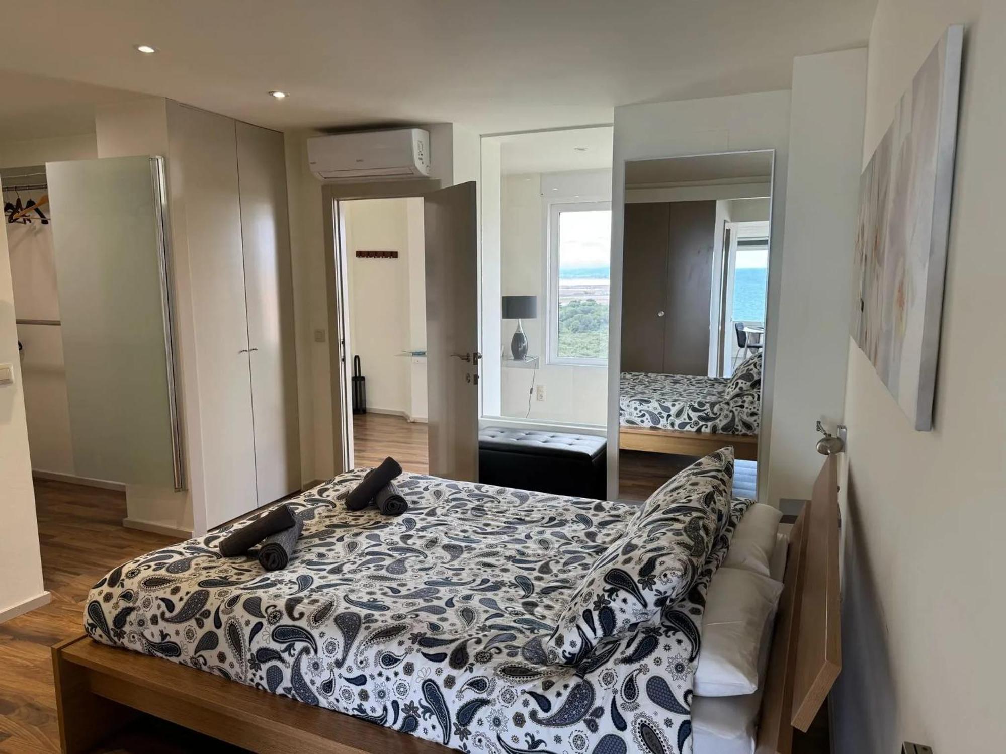 Spacious Apartment In Valencia With Sea View - 160 Sqm Ngoại thất bức ảnh